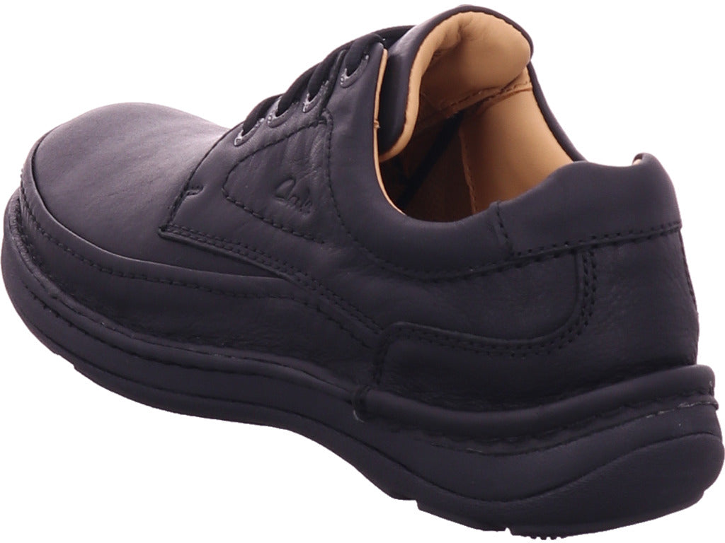 Clarks Men's Loafer in Black
