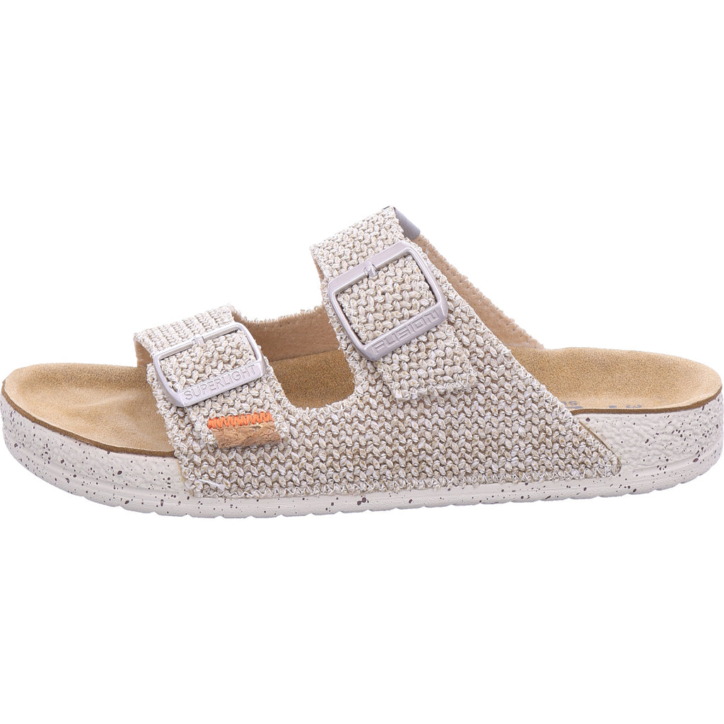 Fusion women in beige