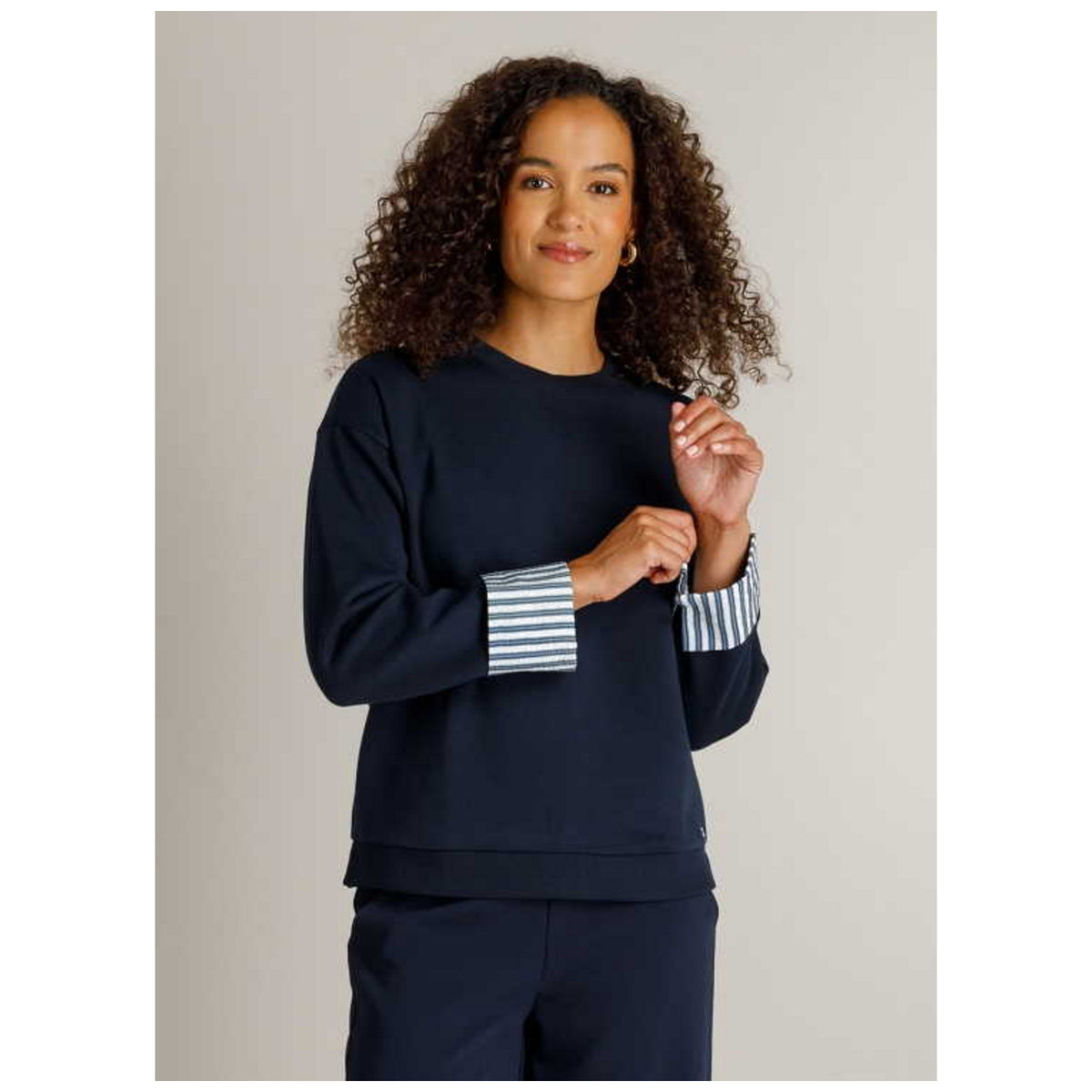 Ivy Beau Women's Sweater & Knit Hena in dark blue