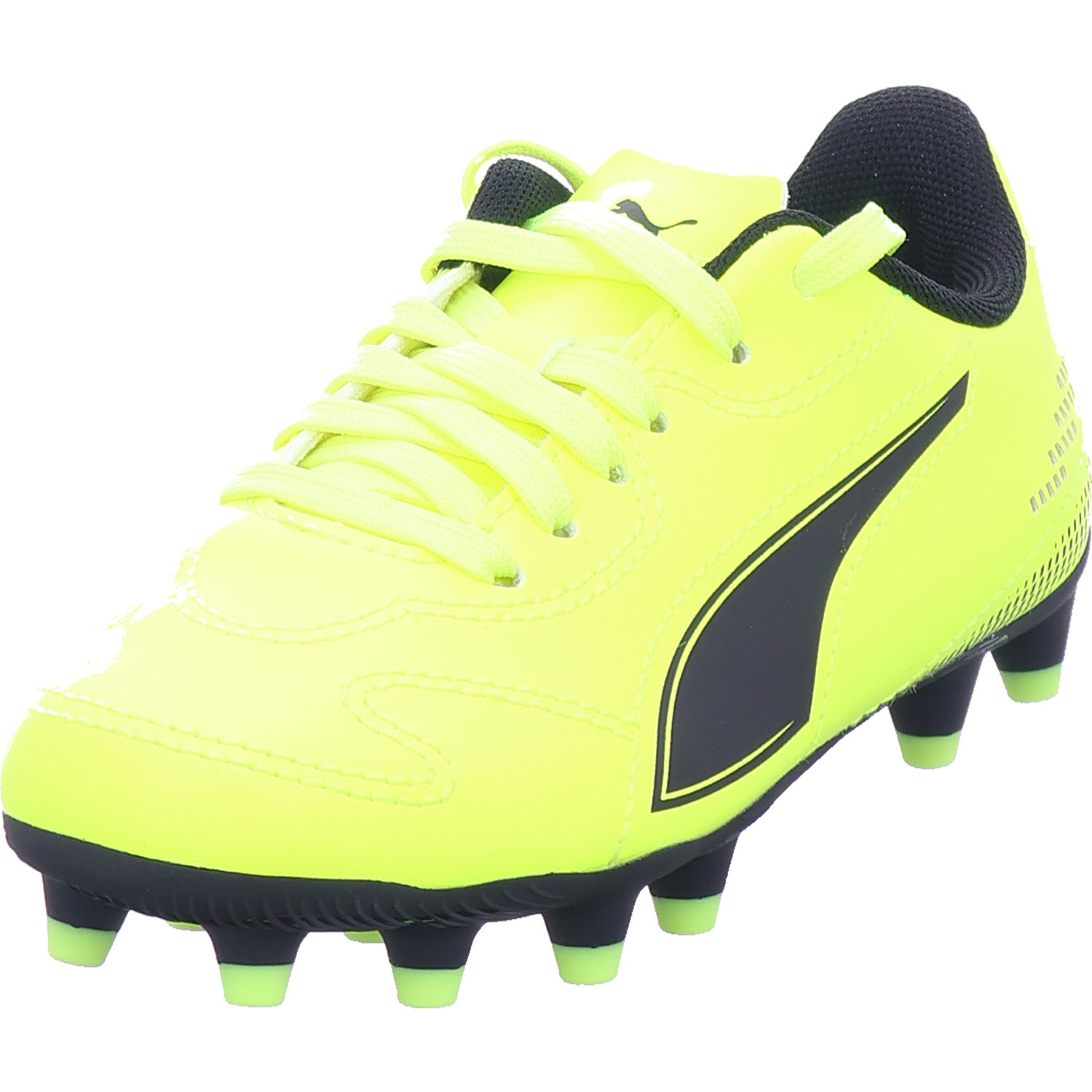 Puma Boys' Sneaker Vitoria II FG AG Jr in yellow