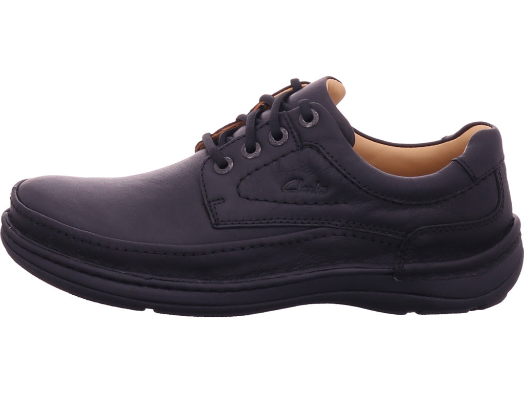 Clarks Men's Loafer in Black