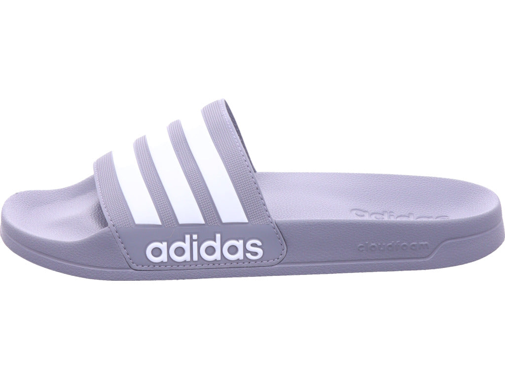 Adidas Unisex - dospělí pantofle v šedé barvě