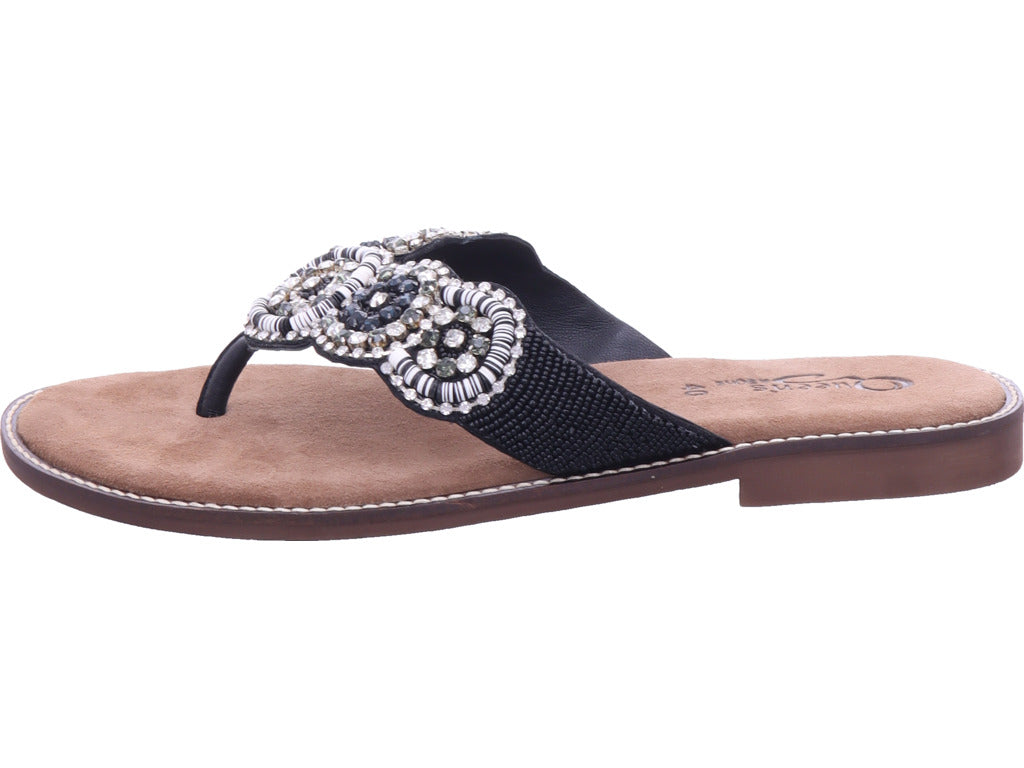 Queens women's mule in black