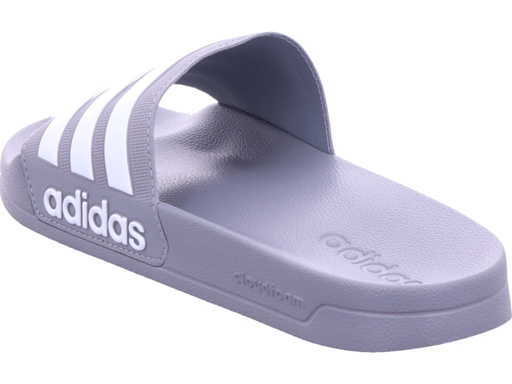 Adidas Unisex - dospělí pantofle v šedé barvě