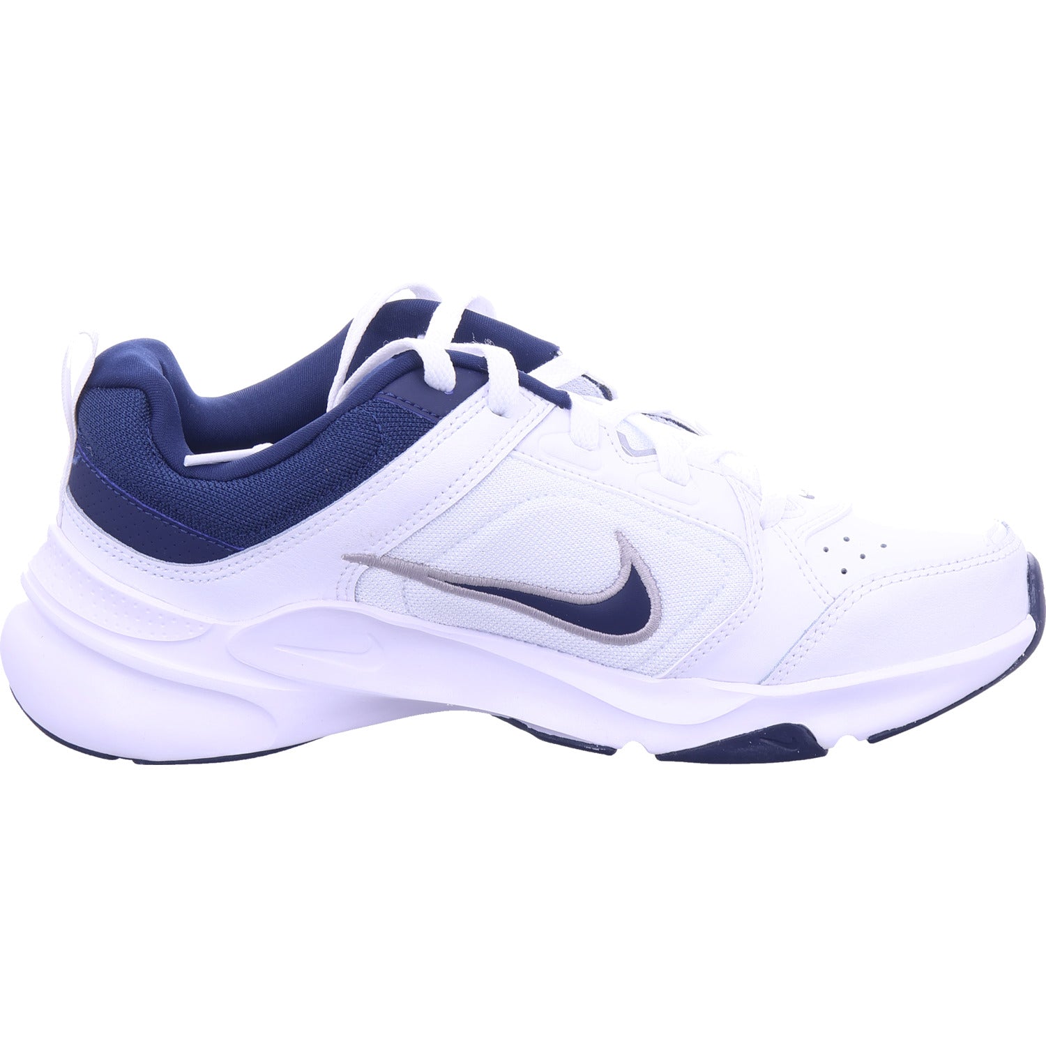 Nike Herren Sneaker Nike Defyallday in weiß
