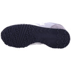 Converse Men's Low-Top Shoe in Grey