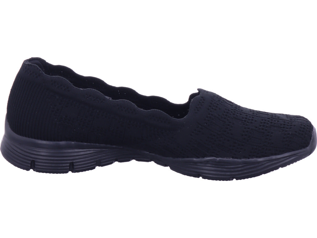 SKECHERS Women's Pump in black