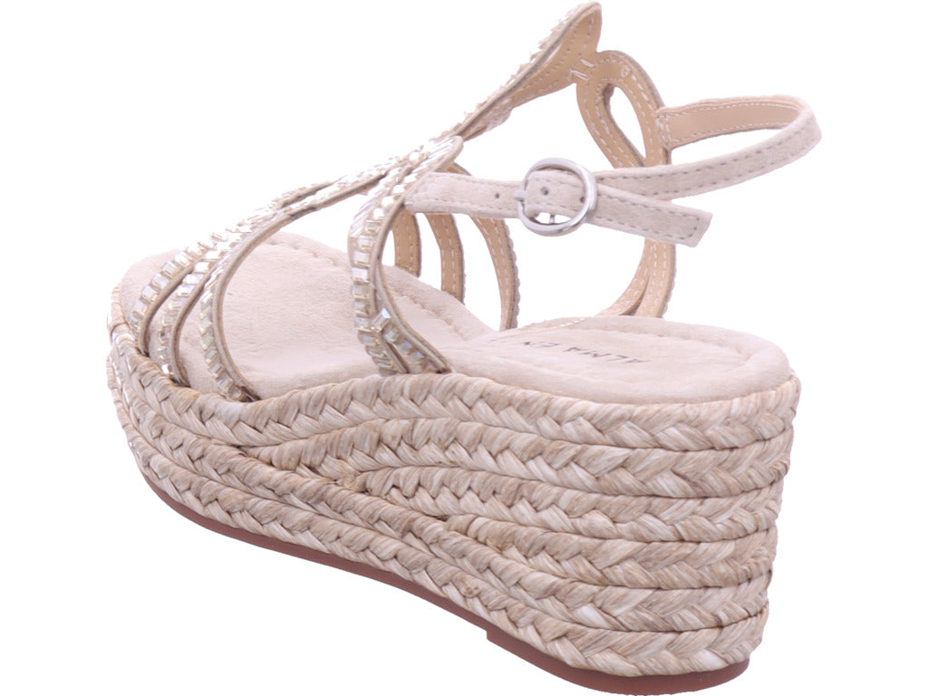 Alma En Pena Women's Sandal in gold