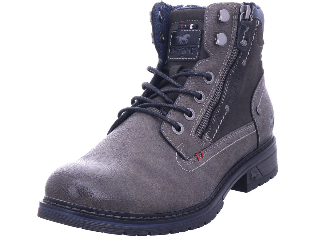 Mustang Herren Stiefel  in grau