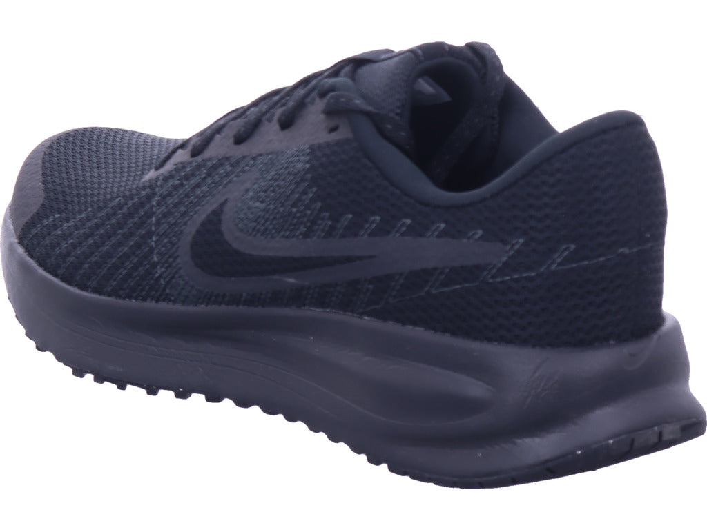 Nike Men's Run Defy Sports Shoes in black