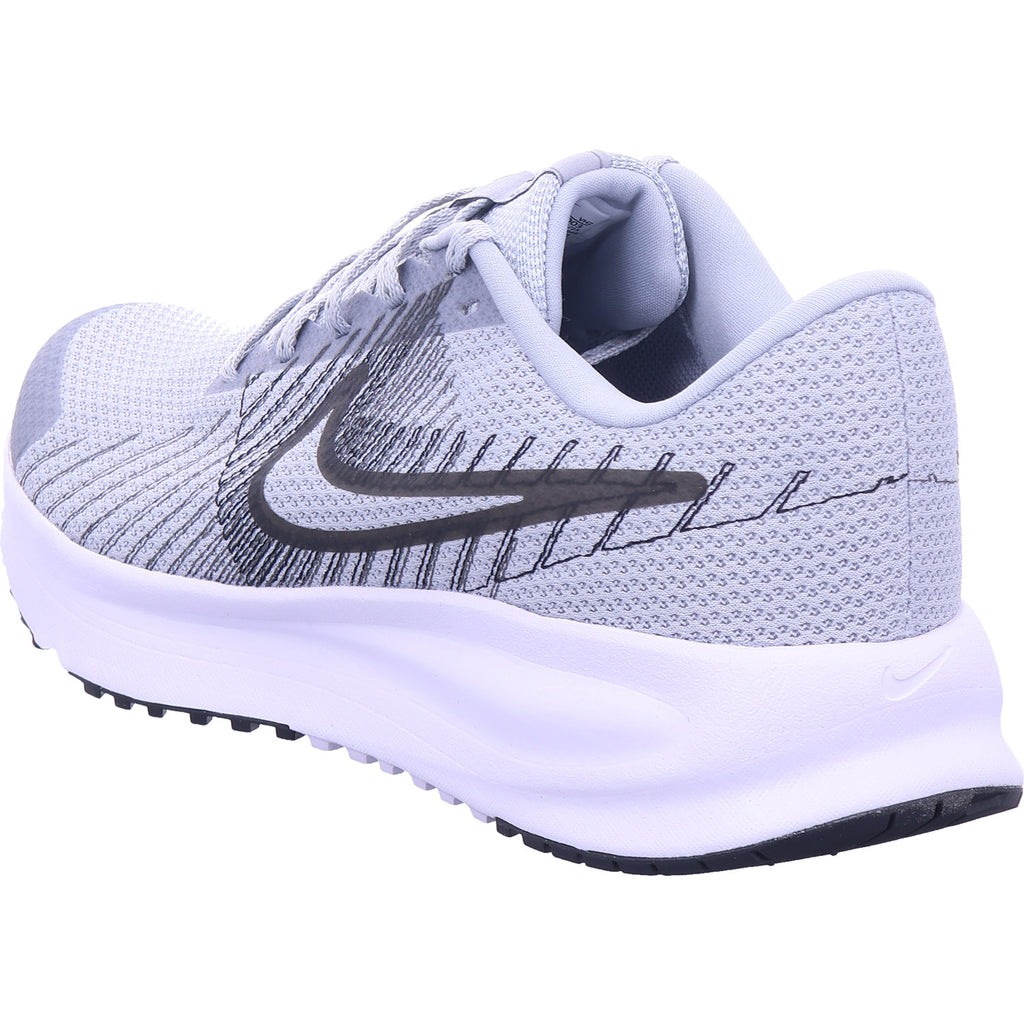 Nike    in weiß