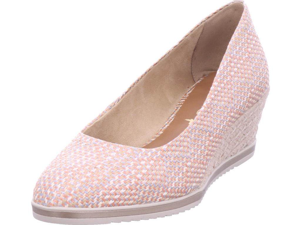 Tamaris women's pump in beige
