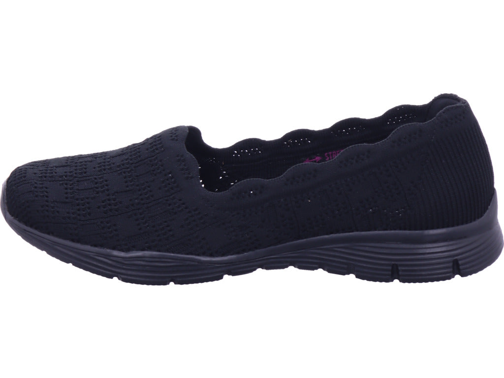 SKECHERS Women's Pump in black