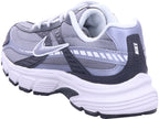 Nike    in grau