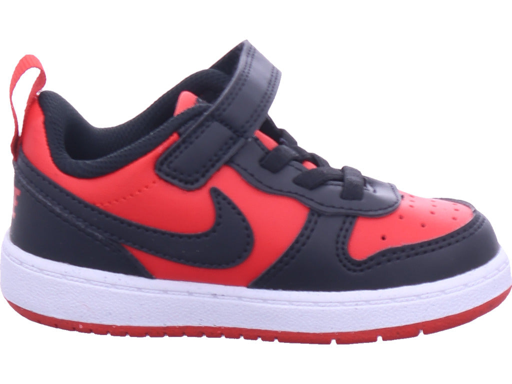 Chlapecké tenisky Nike v červené barvě